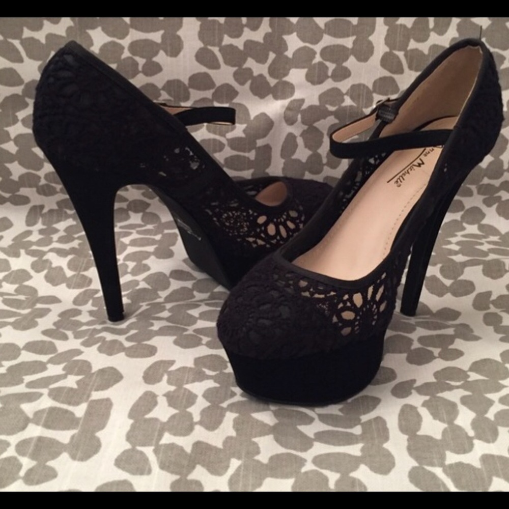 Black Lace Pumps